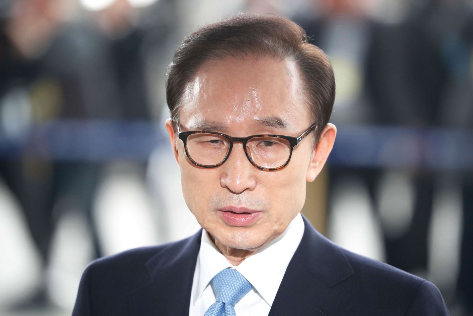 ​韓前總統李明博涉受賄到檢察廳受查
