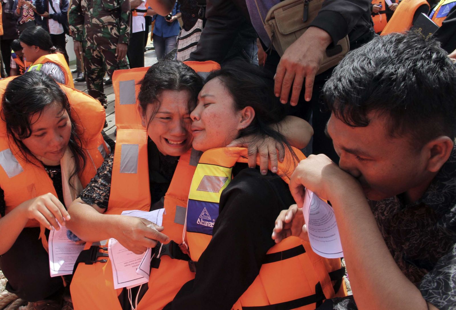 印尼宣布停止搜救工作