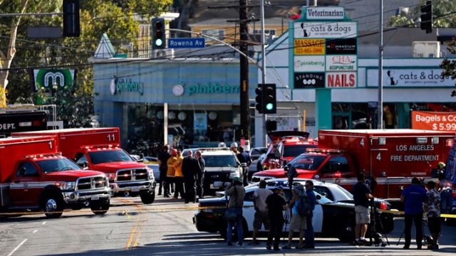 ​洛杉磯有槍手闖超市懷疑挾持人質