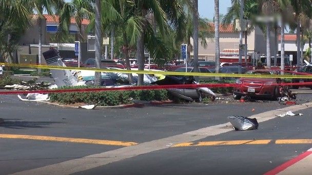 美加州小型飛機商場墜毀5死