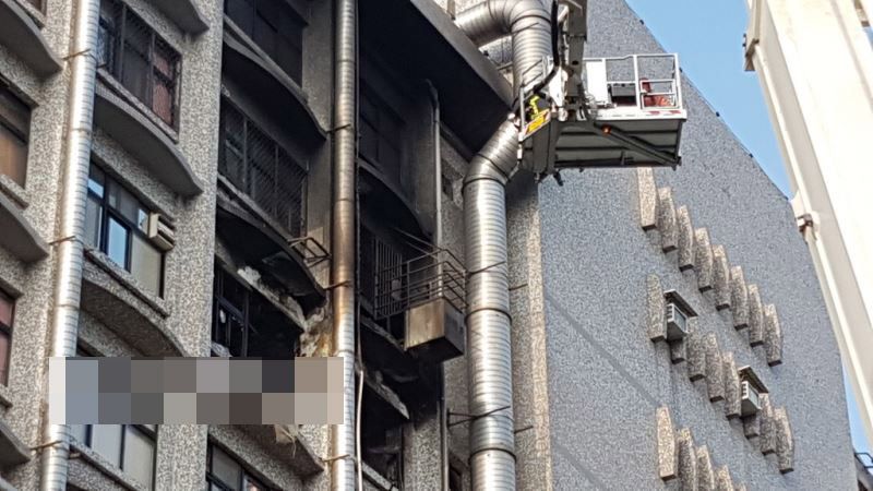 台北醫院火警9死16傷