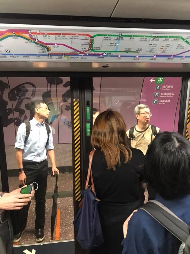 香港半小時發生逾80宗電梯事故
