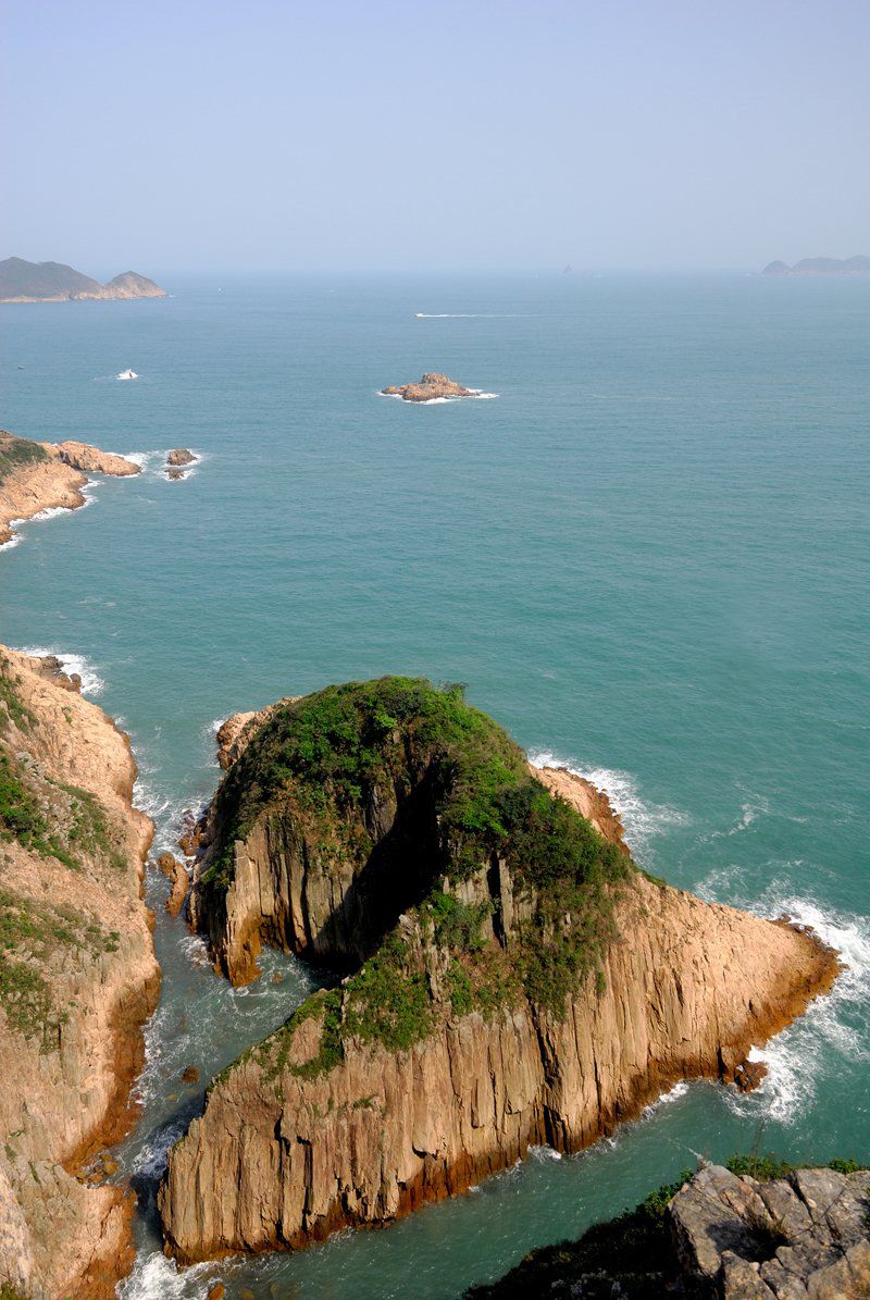 ​香港西貢有帆船翻側10人墮海