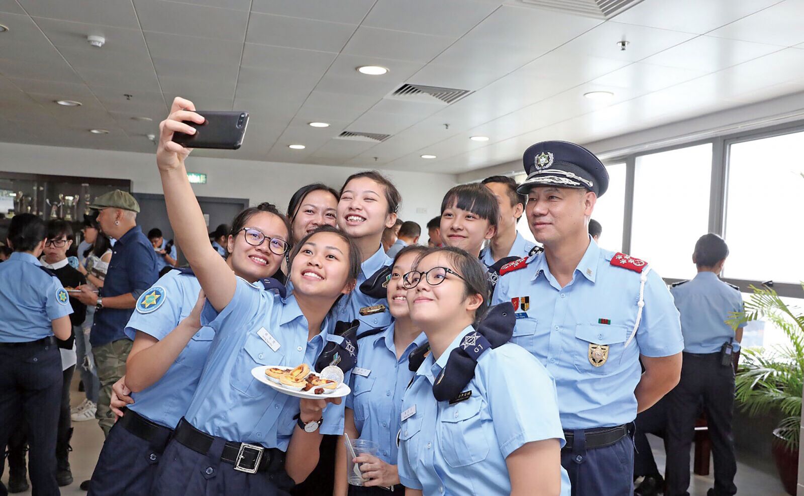 與警隊並肩防罪滅罪