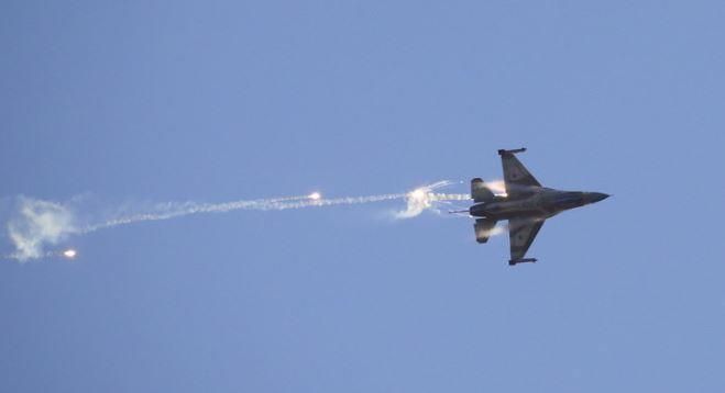 俄軍機遭敘利亞飛彈誤擊落 釀15死