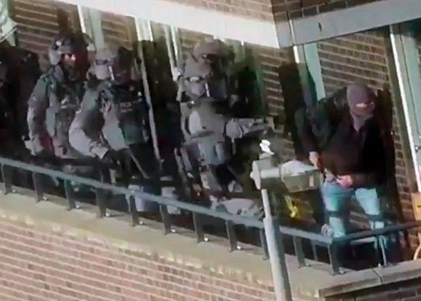 ​荷蘭拘捕7男涉密謀恐襲