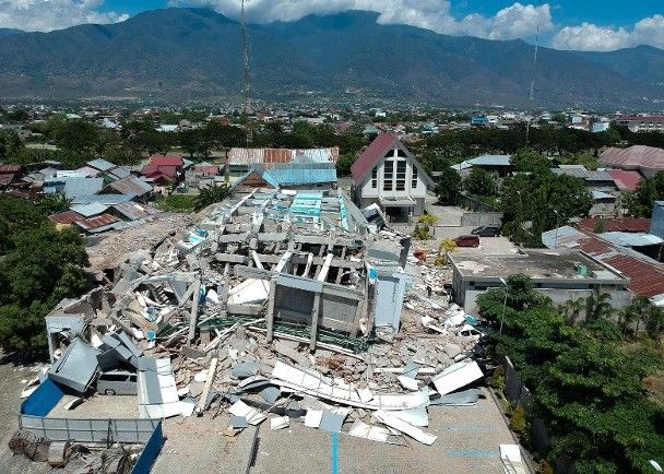 印尼地震及海嘯增至832人死亡