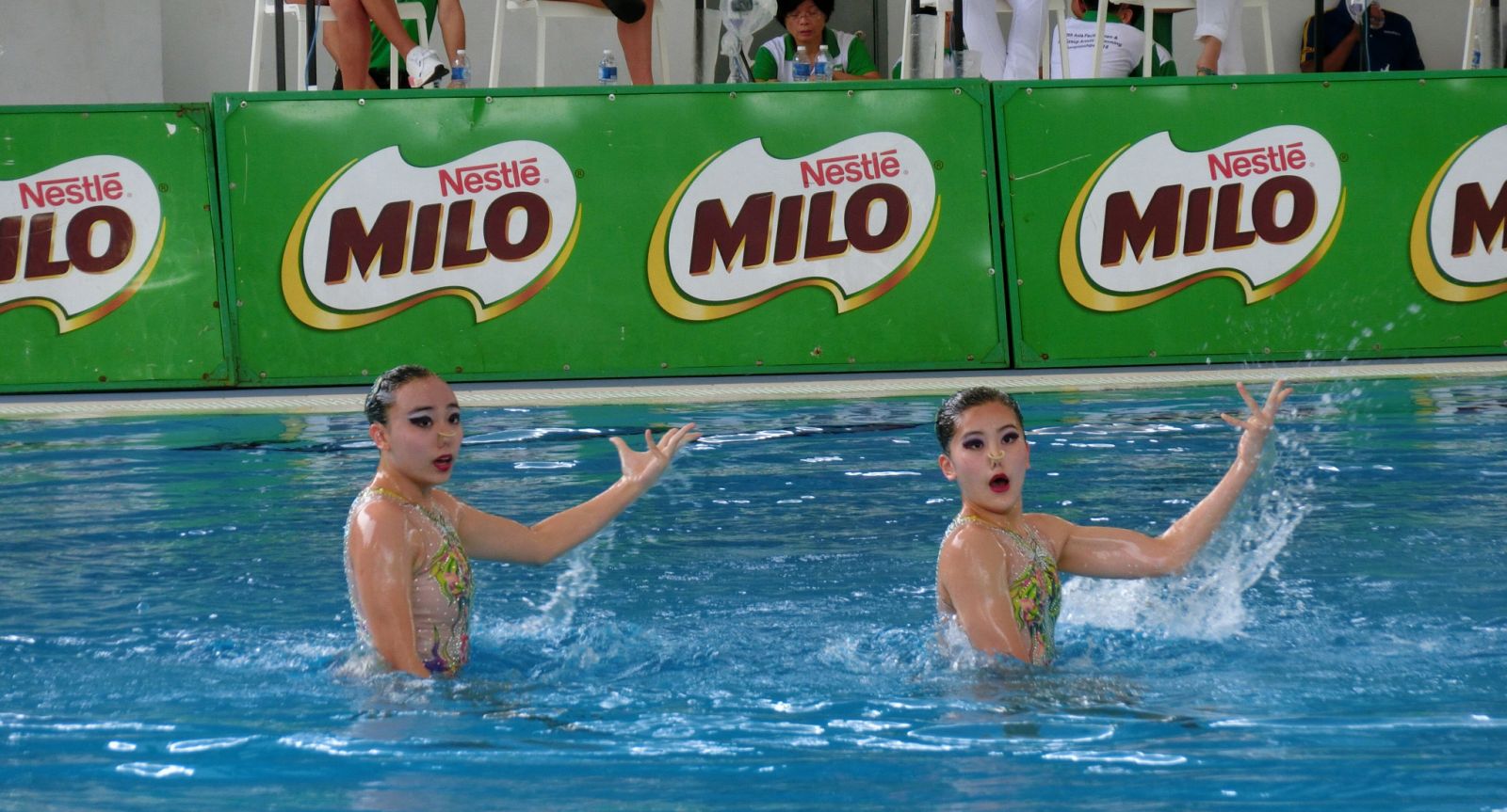 澳門藝術游泳代表隊獲兩銅牌