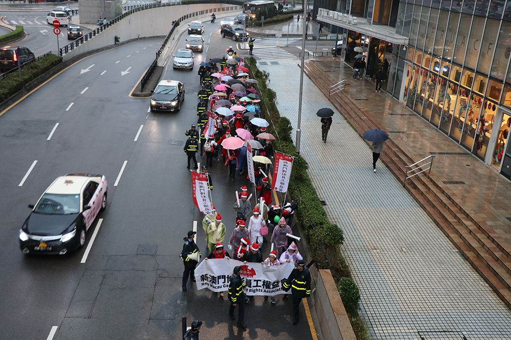 兩團體遊行要求政府禁止輸入外僱莊荷及司機