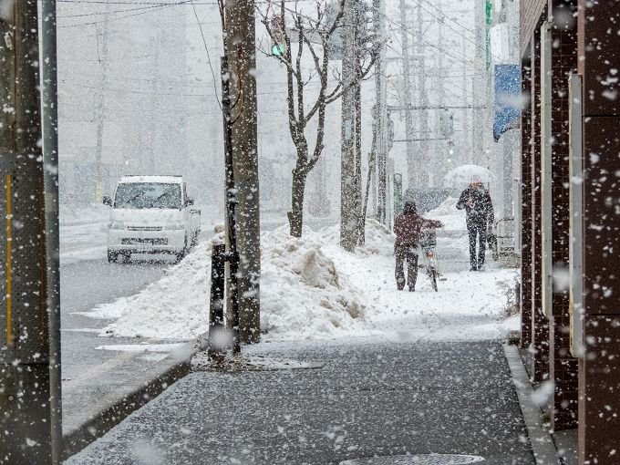 遊日注意 寒流侵襲多地大雪北海道函館機場取消24航班 澳門力報官網