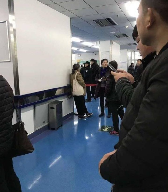 【學童被斬】北京前校工闖小學斬人20傷