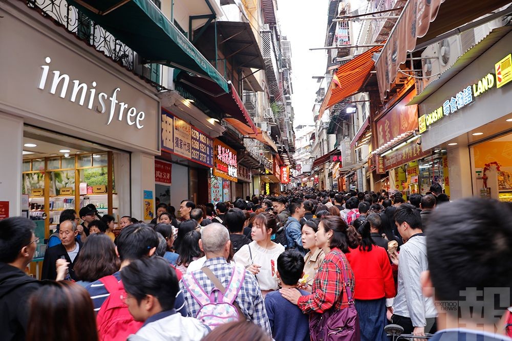 手信店慨嘆：今年生意最差