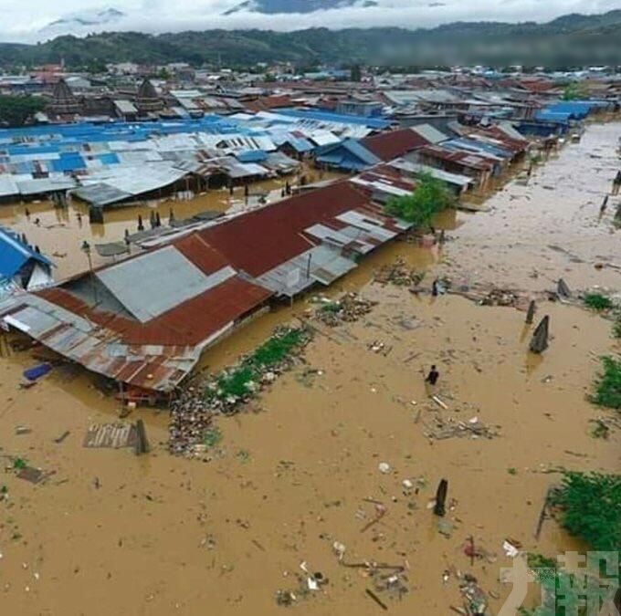 印尼東部暴雨引發洪水42死 包括4名遊客