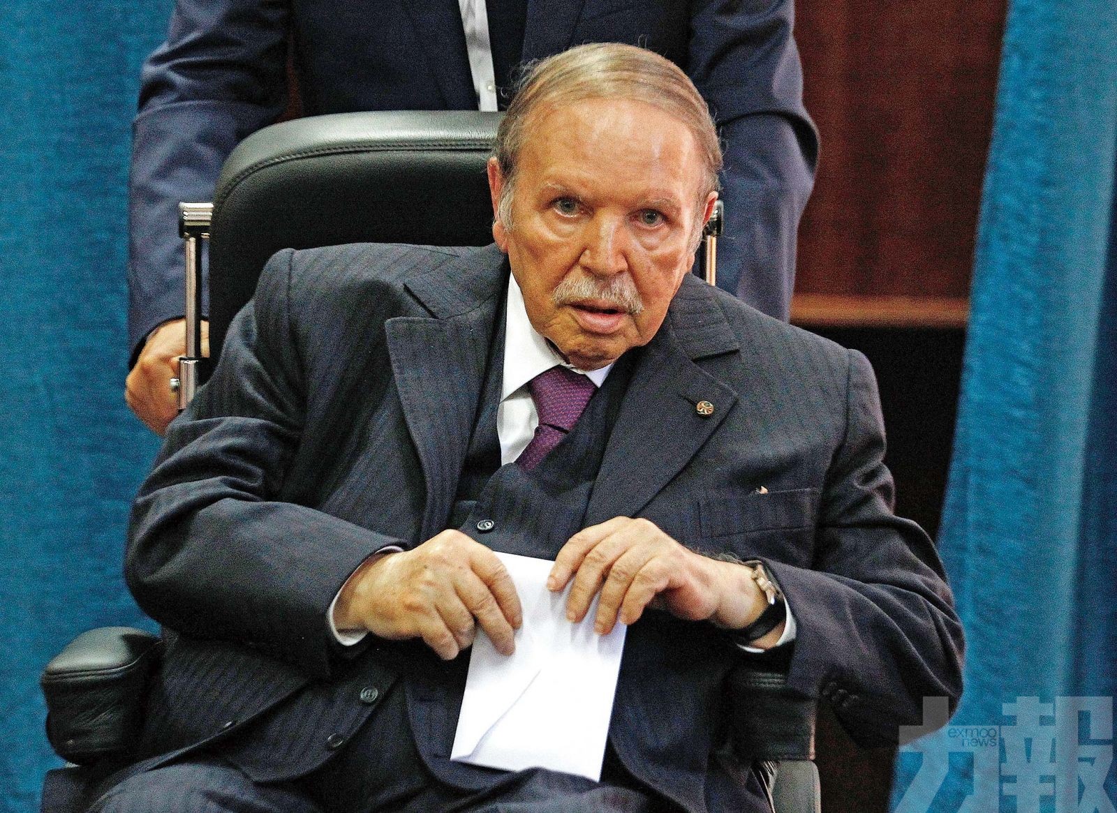 阿爾及利亞總統辭職下台
