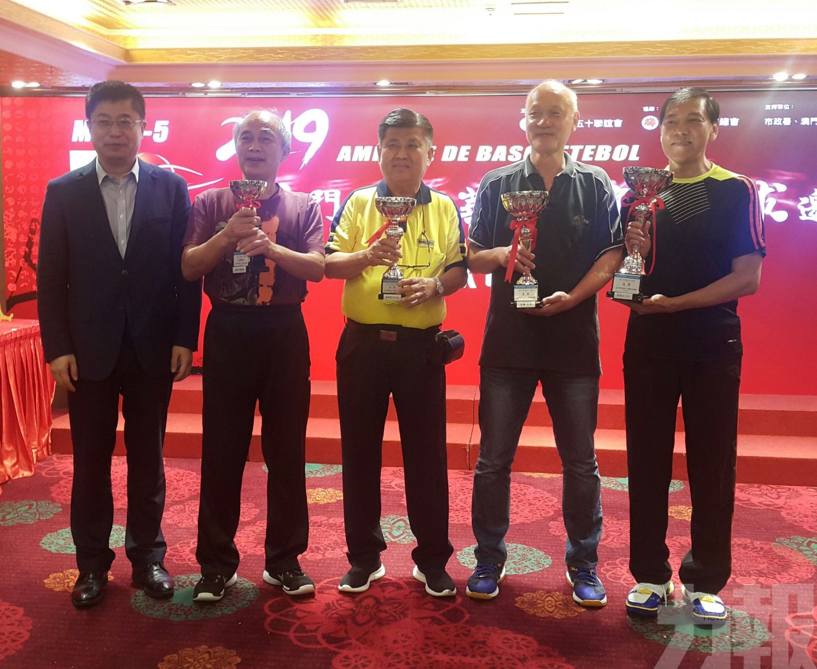 籃運五十舉辦國際華人先進籃球邀請賽