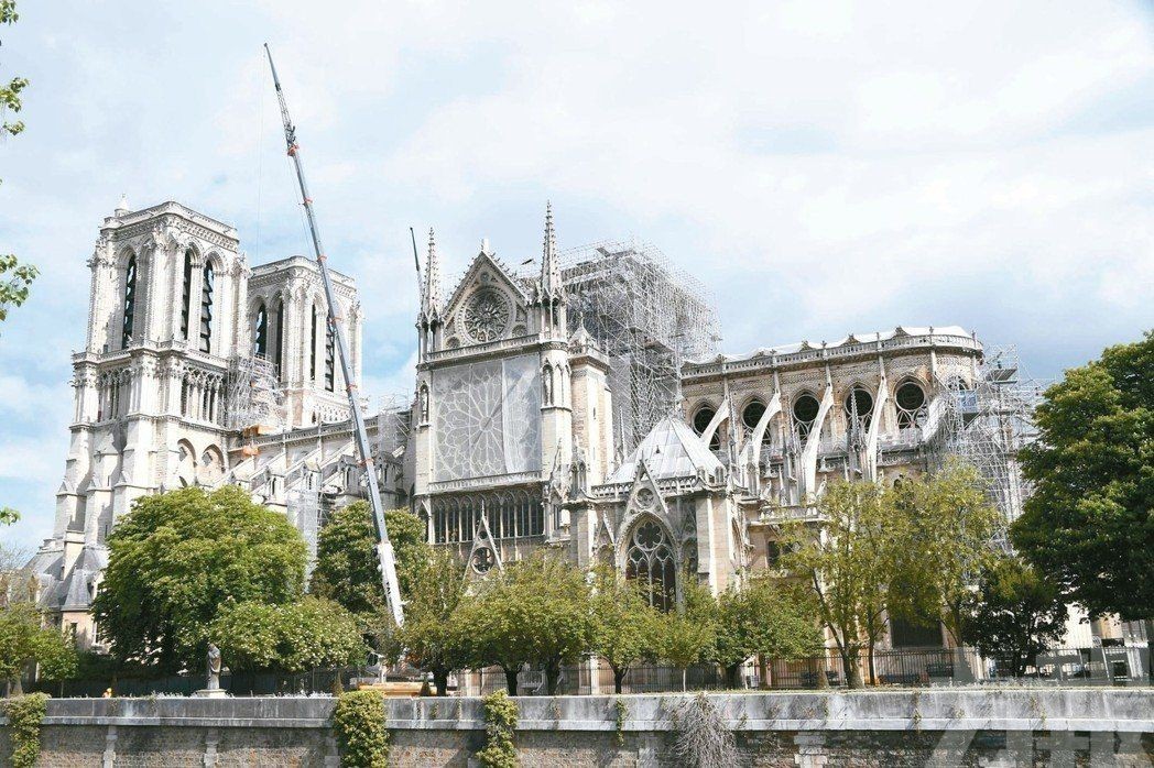 法國會通過加速巴黎聖母院重建 5年內完工