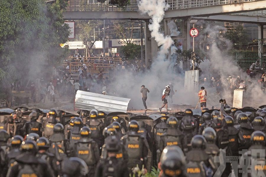 雅加達警民衝突六死逾200傷