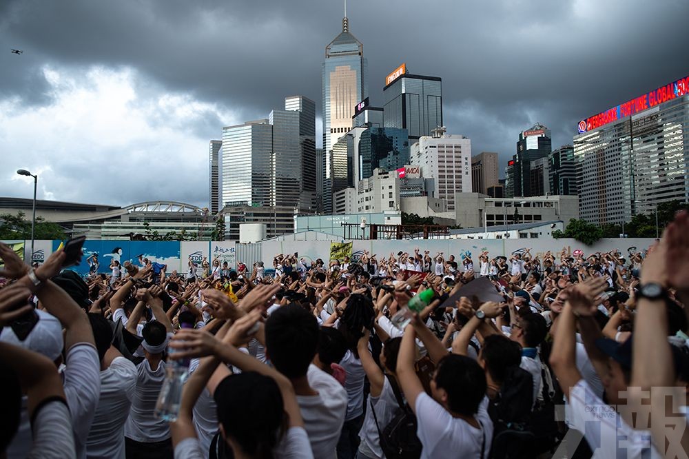 香港警方：高峰期24萬人