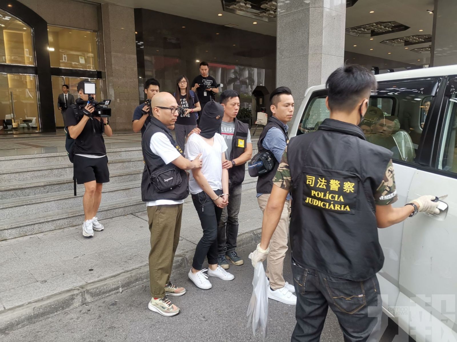 再有香港青年被捕