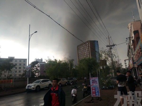 有片！遼寧遭巨型龍捲風突襲 6死逾百傷