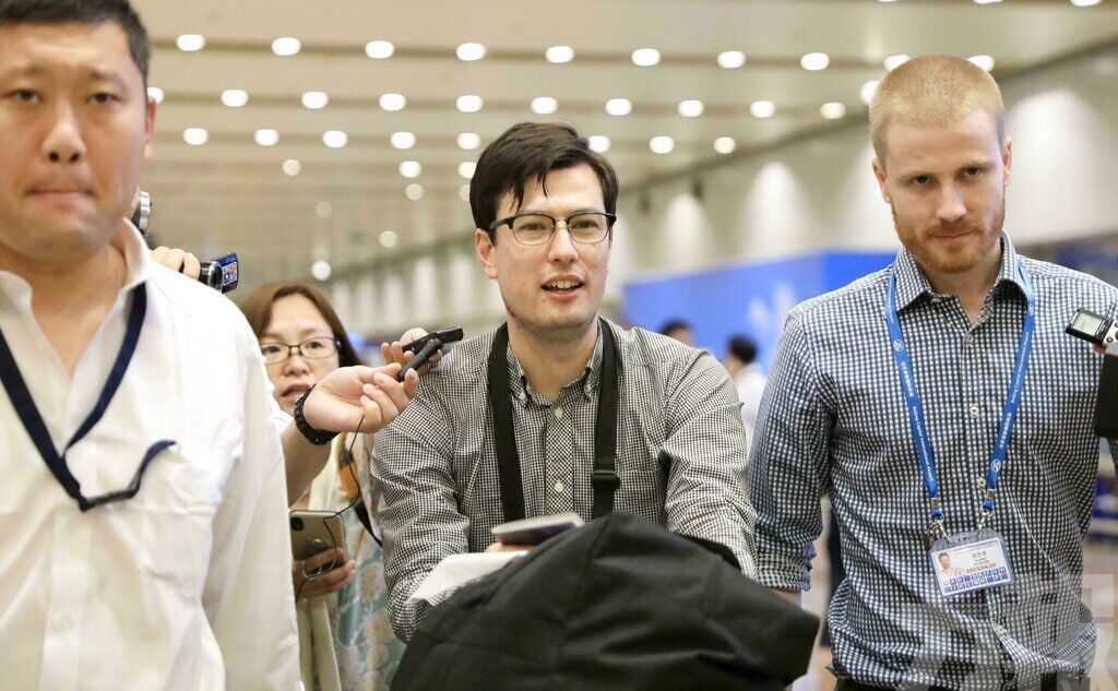 被朝鮮拘捕澳洲男獲釋抵京