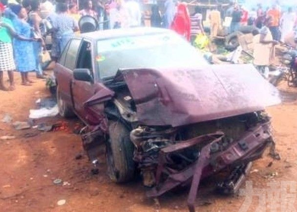 ​【超速失控】尼日利亞4車相撞釀19死7傷