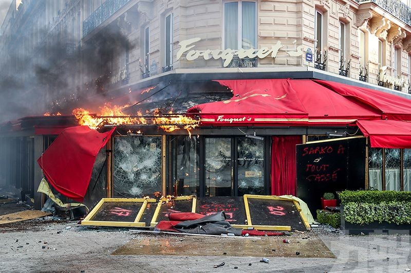 法國富凱餐廳國慶日重開業