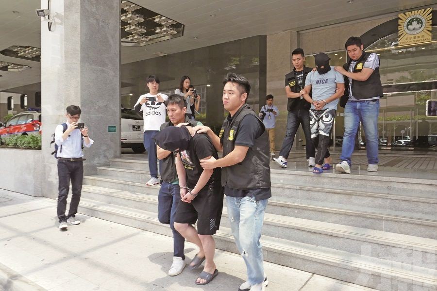 司警拘捕兩名湖北漢