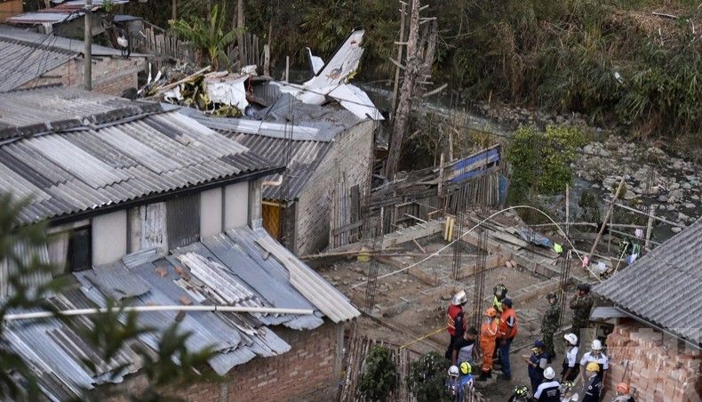 哥倫比亞小型客機墜毀 7死3傷
