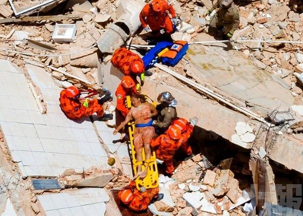 ​【多人被埋】巴西住宅突倒塌至少1死
