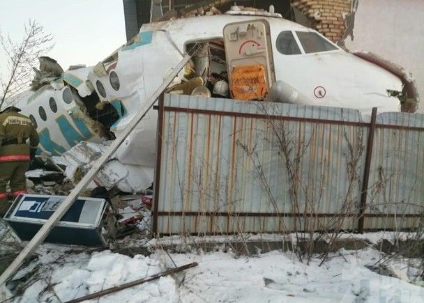 哈薩克載百人客機起飛不久後墜毀
