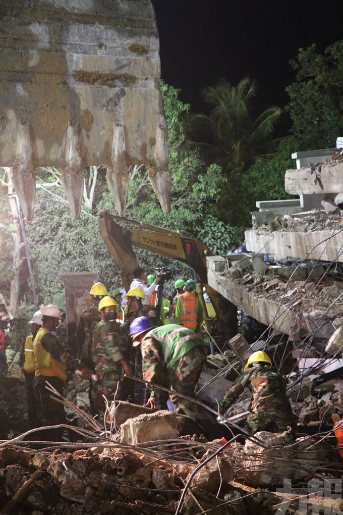 ​柬埔寨在建樓房倒塌致6死16傷