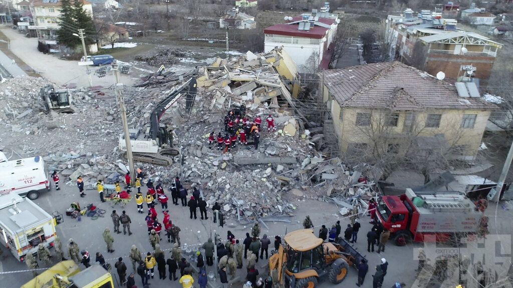 土耳其6.8級強震22死逾千傷
