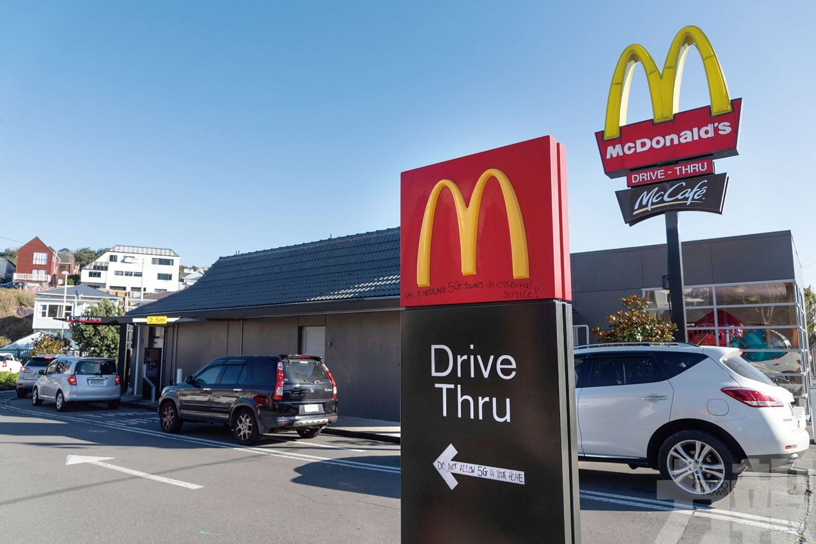紐西蘭人衝向麥當勞
