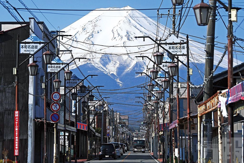 日富士山今夏封山