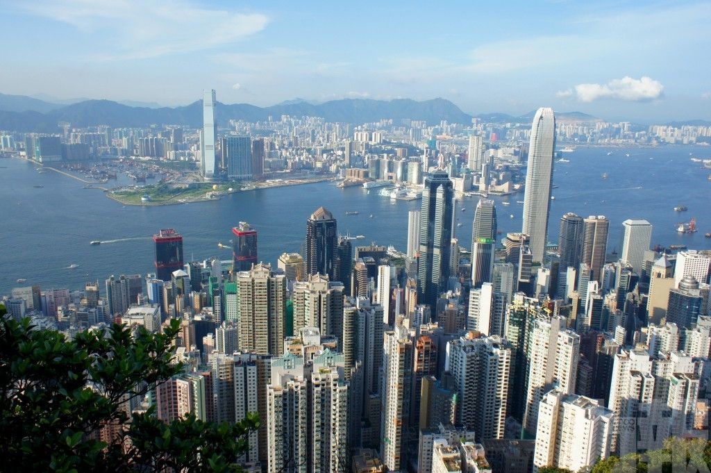 ​香港下午2時至4時改發三號強風信號