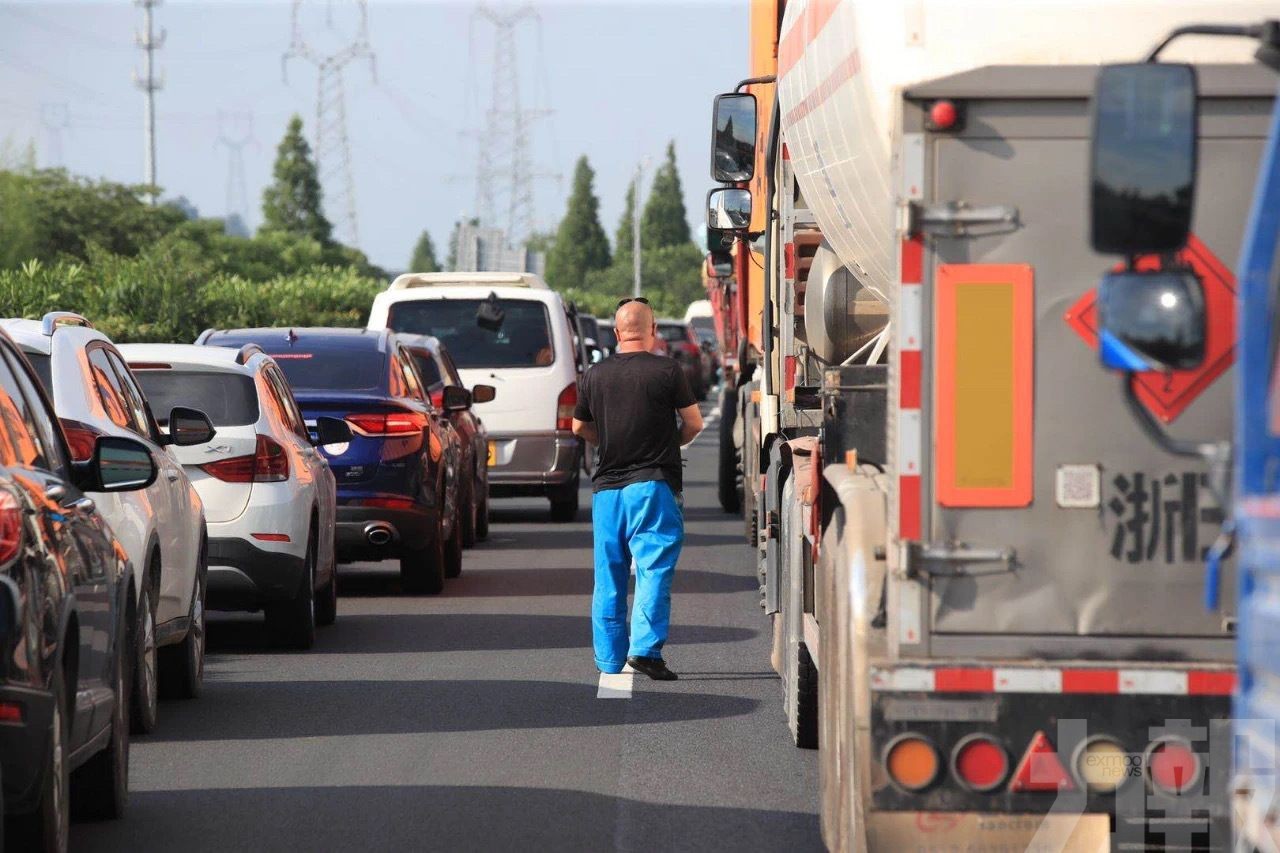 同一條高速路再發生危化品車事故