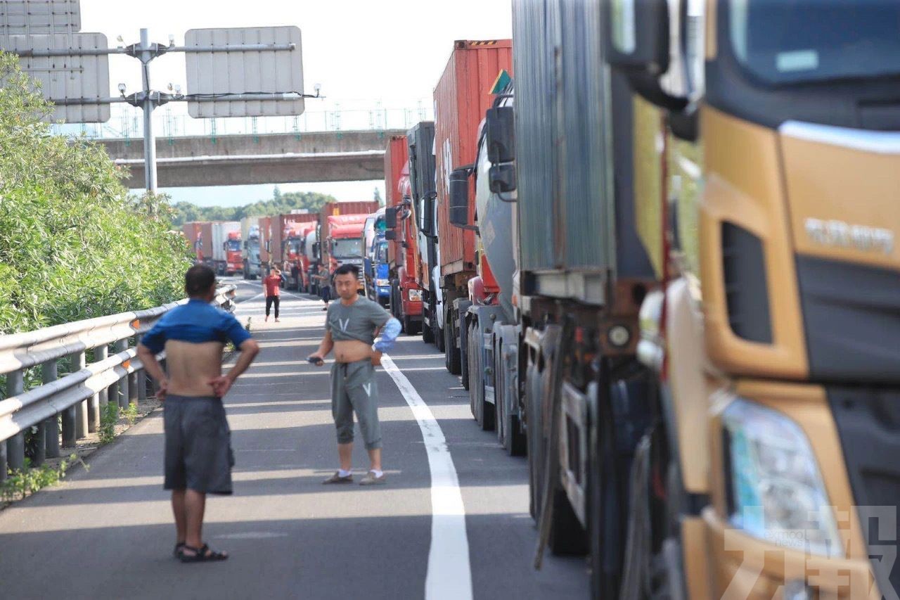 同一條高速路再發生危化品車事故