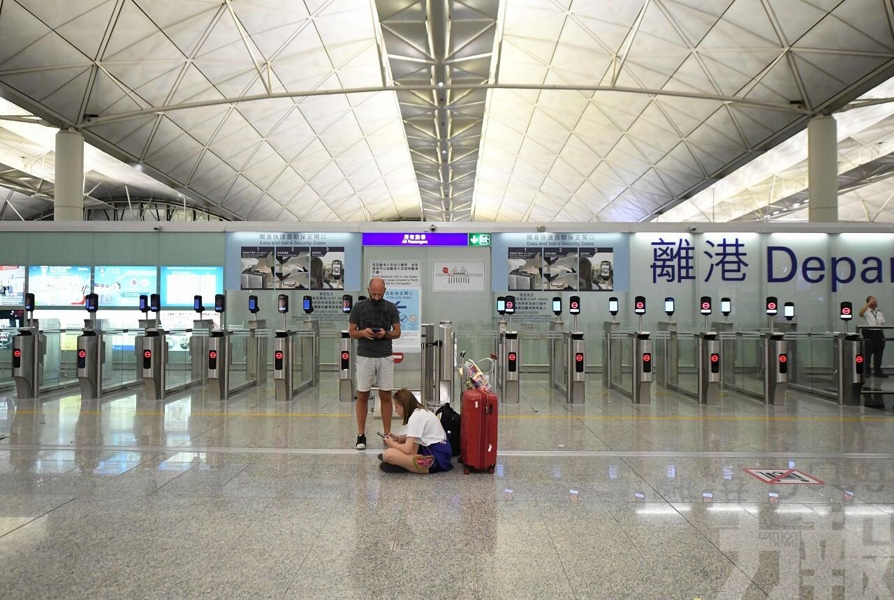 香港周六起恢復內地經港轉機服務