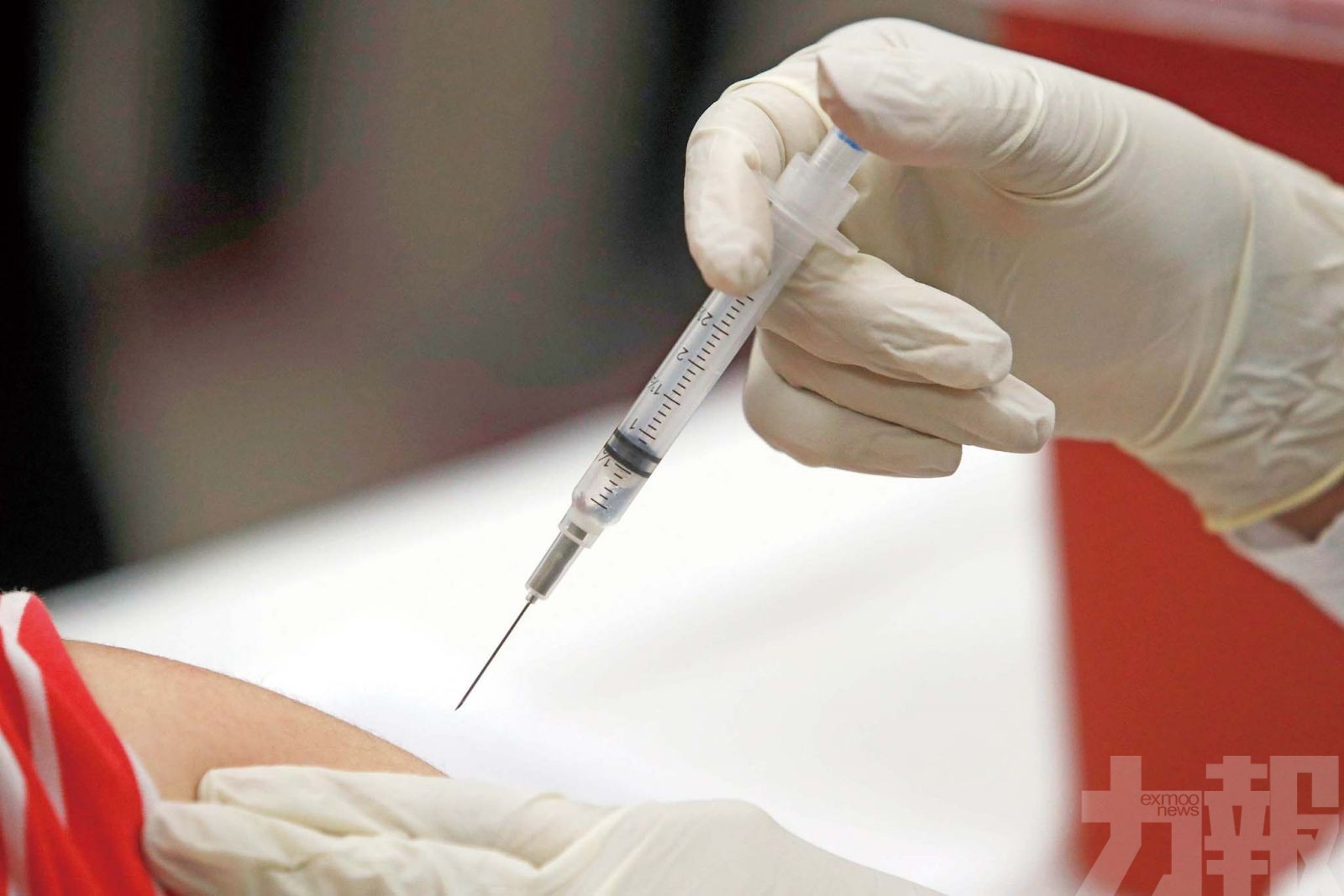 中國疫苗批准緊急使用