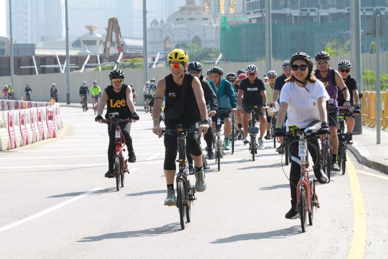 逾300人參與大眾單車遊活動