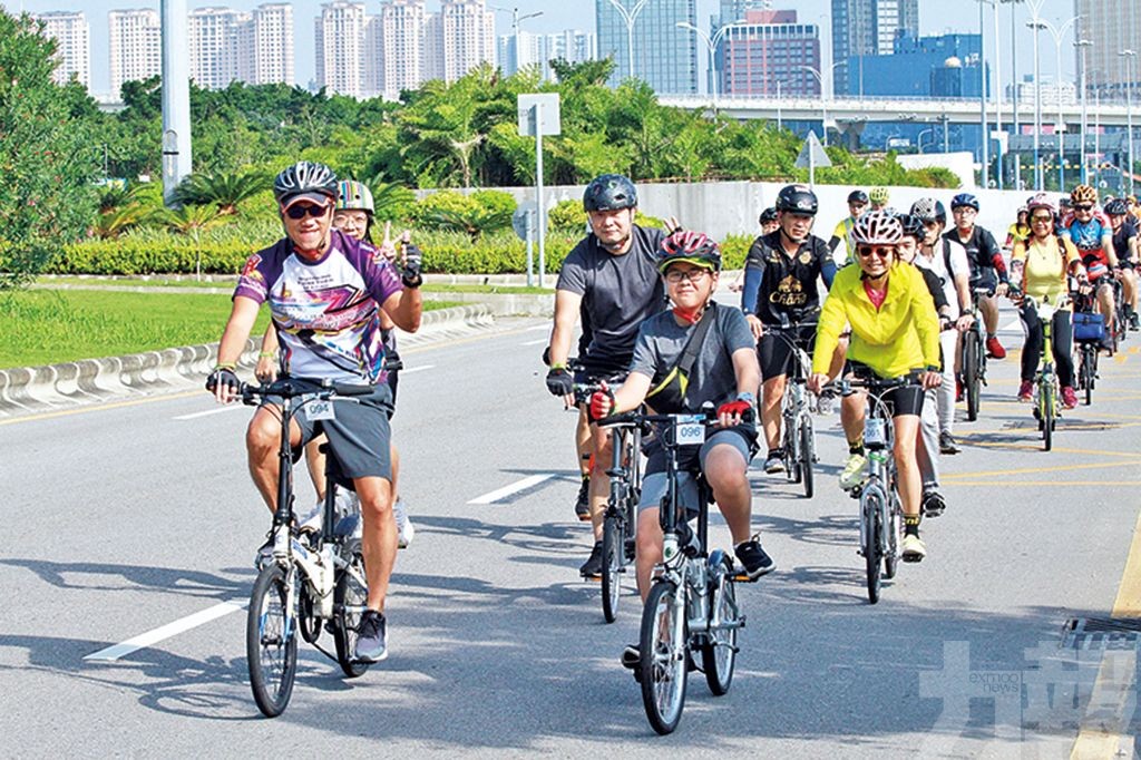 逾300市民參與大眾單車遊活動