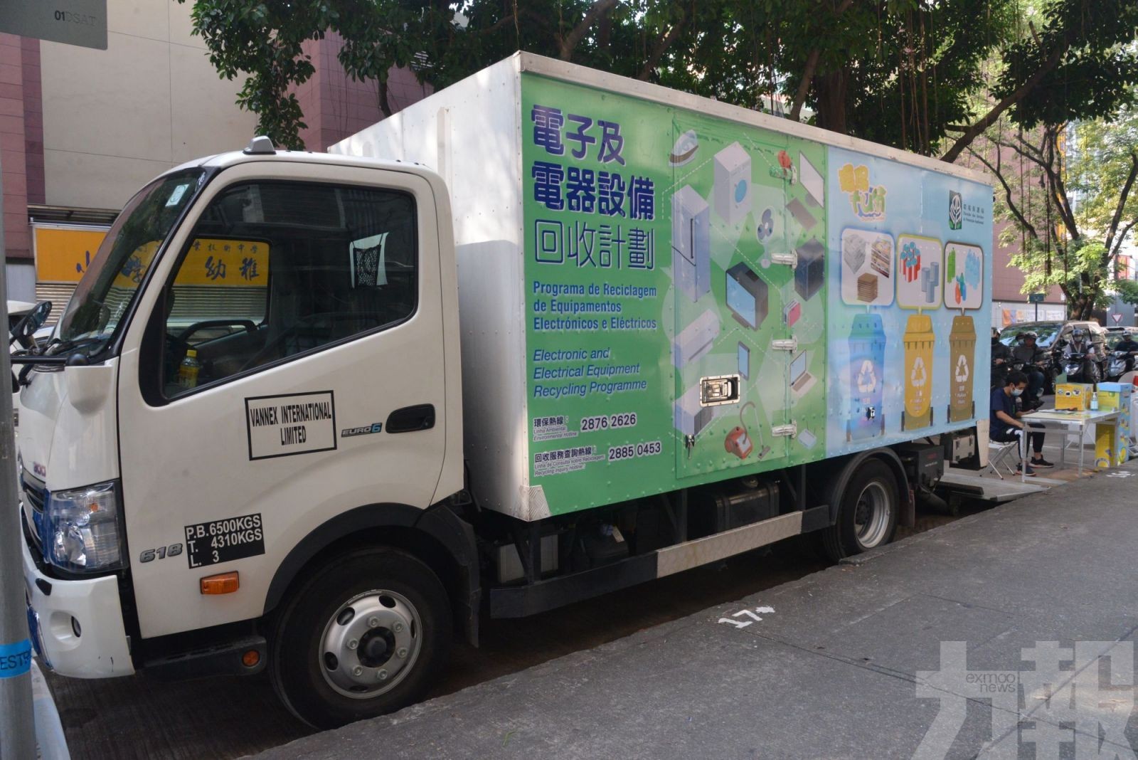 環保局流動回收車明起擴回收種類