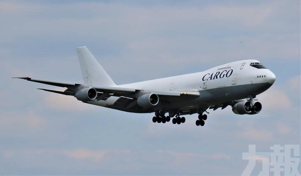 民航局 : 747貨機飛越澳門半島上空