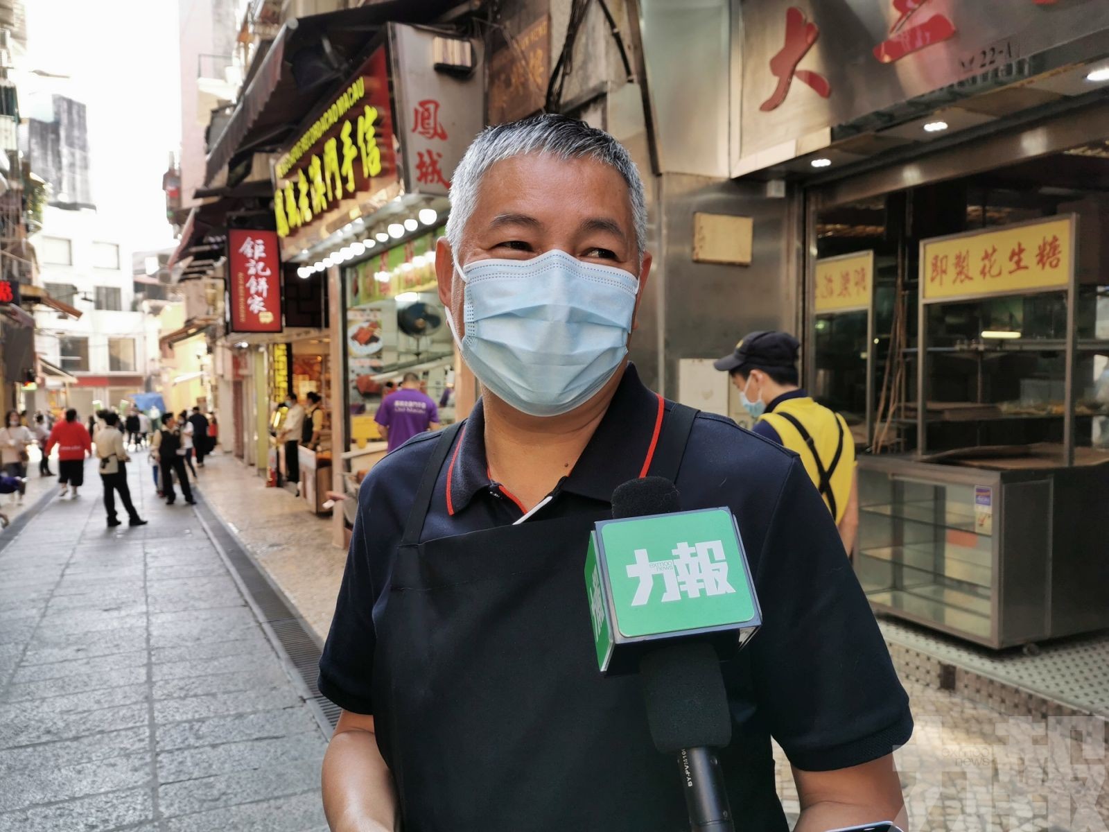 居民原地度歲 茶餐廳生意旺