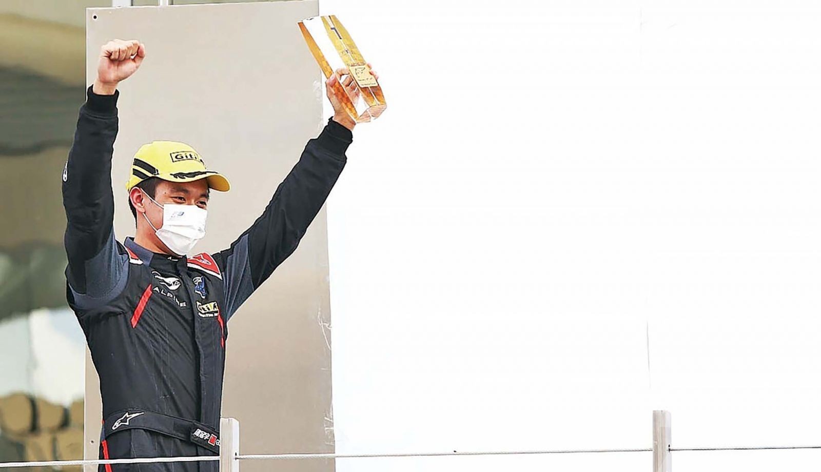 周冠宇奪亞洲F3錦標賽車手總冠軍