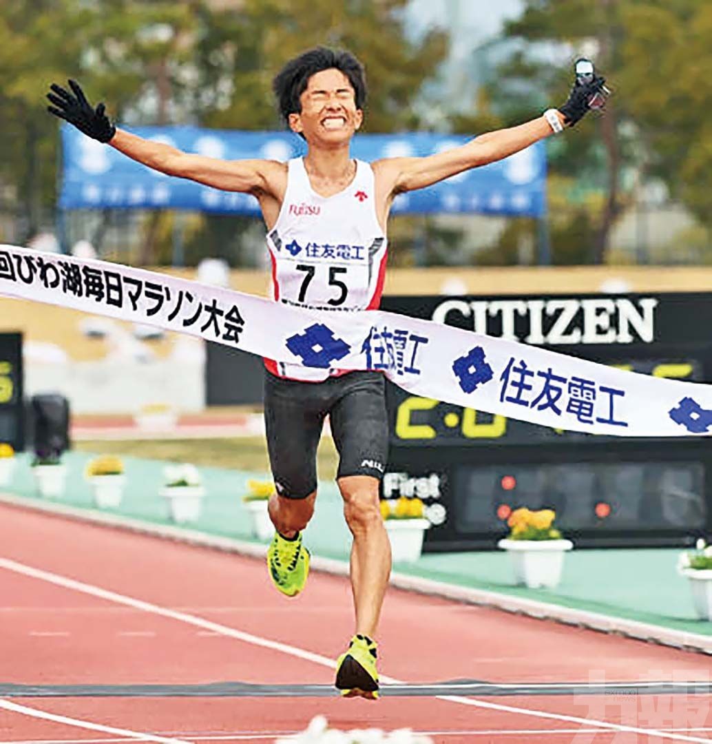 鈴木健吾打破日本馬拉松紀錄