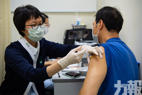 截至下午6時 逾1.7萬人次接種新冠疫苗