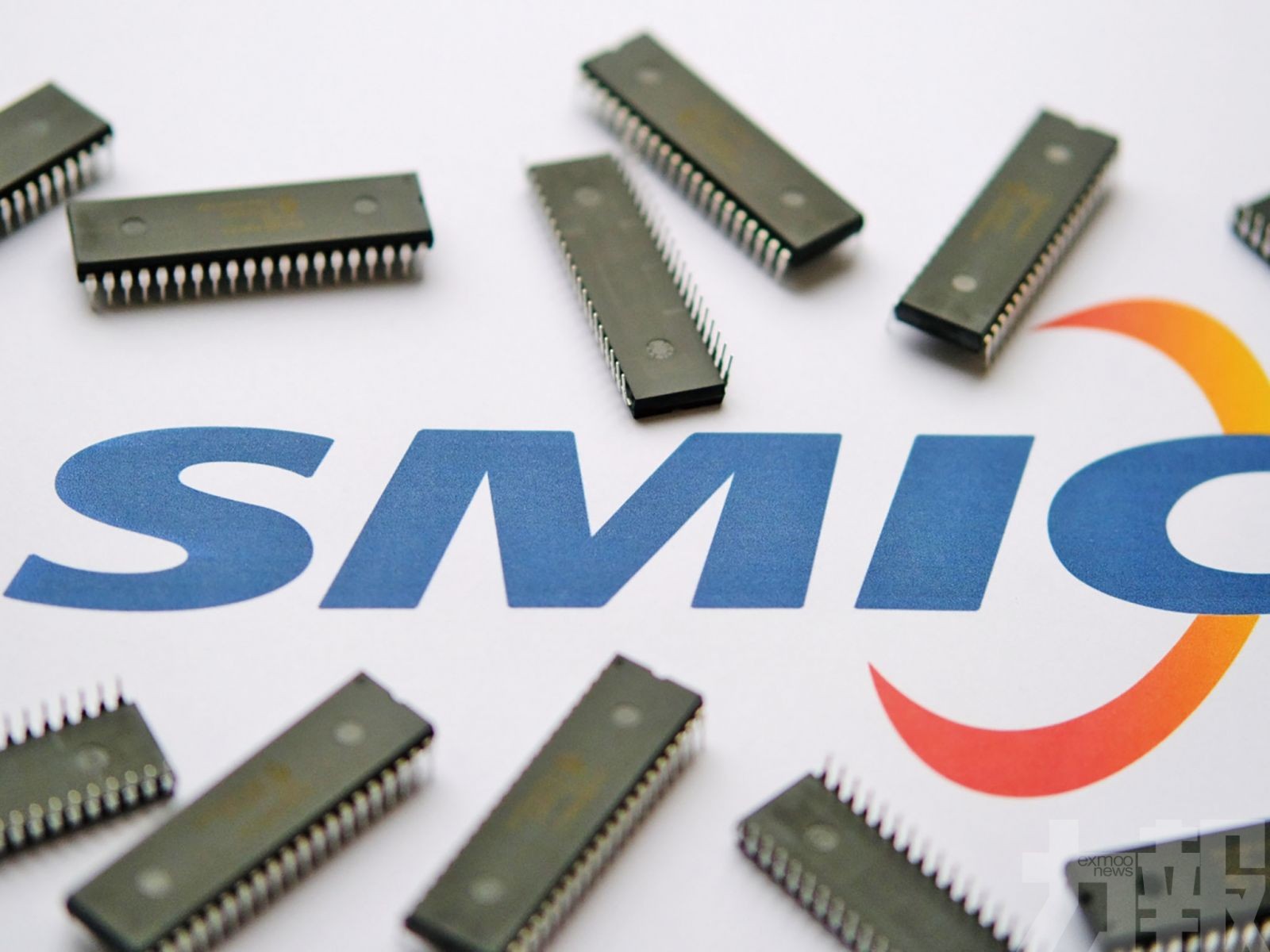 中芯12億美元採購ASML晶片設備