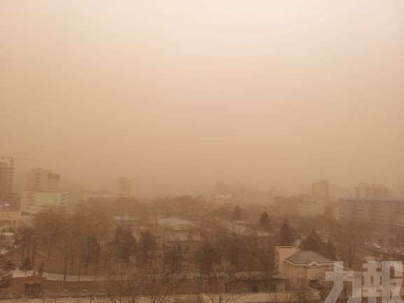 蒙古國受強沙塵暴和暴風雪襲擊
